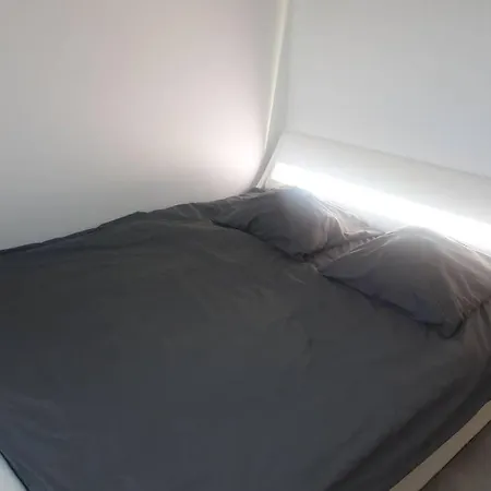Lumineux Appartement 2 Balcons 3 Chambres Garage *